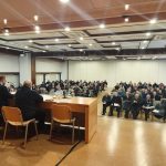 «Aqui não se emprata, ‘entacha-se’»