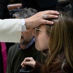 Tempestade Kristin provocou danos nos locais de culto 