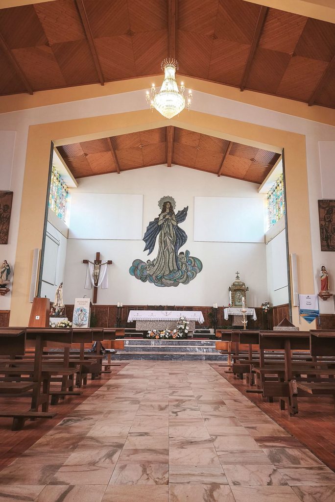 Interior igreja de Vermoil